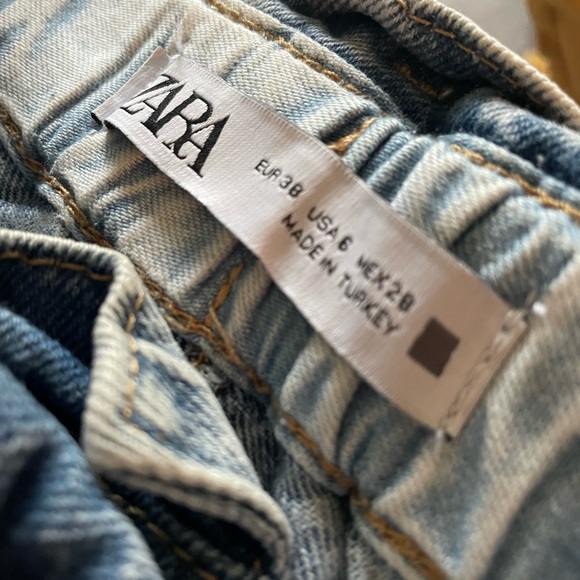 Zara Denim, women’s size 6 jeans - Picture 3 of 5